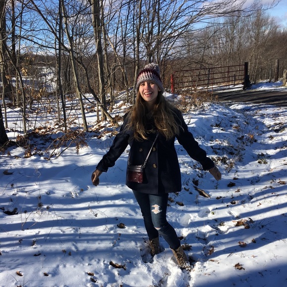 Meet your Posher, Allie - Picture 2 of 4